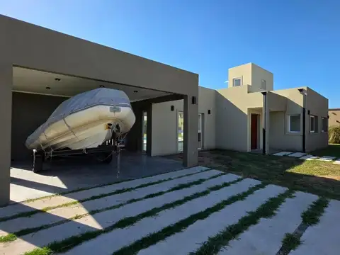 Casa en Venta en La Alameda, USD 244.000