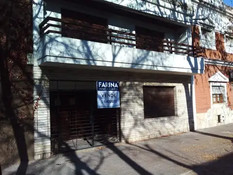 Casa de 3 dormitorios a reciclar en Rosario Abasto