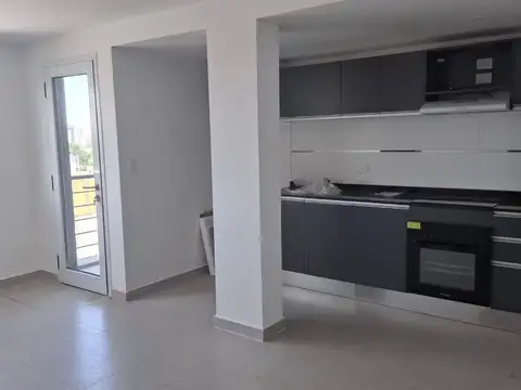 SE ALQUILA DEPARTAMENTO DE DOS AMBIENTES EN ITUZAINGO CENTRO CON COCHERA