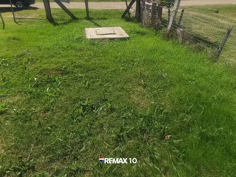 SE VENDE CASA EN 25 DE MAYO