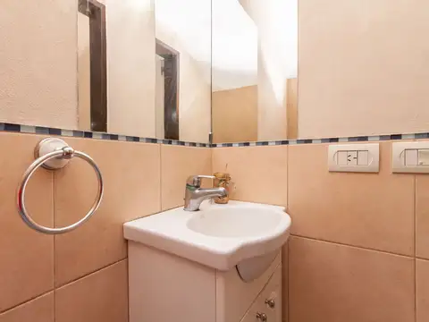 Casa 3 ambientes con 1 baño