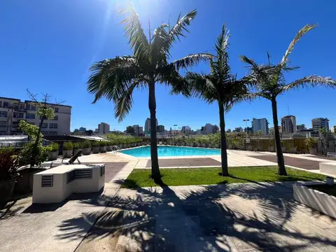 José Aarón Salmún Feijóo 700