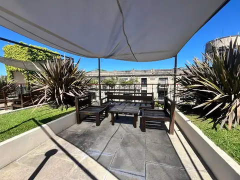 Depto Tipo Casa en Alquiler de 4 ambientes