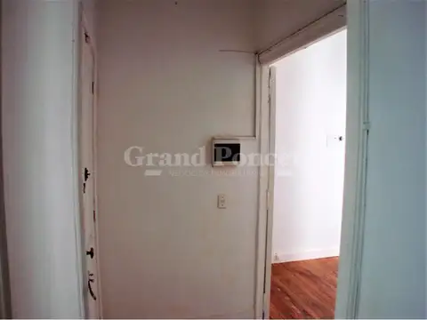 Departamento en Alquiler en Monserrat, $ 900.000