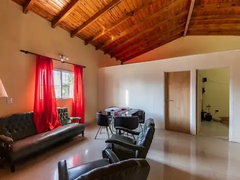 Casa 3 ambientes con 1 baño