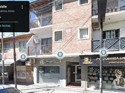 Amplio departamento 3 ambientes en moreno centro