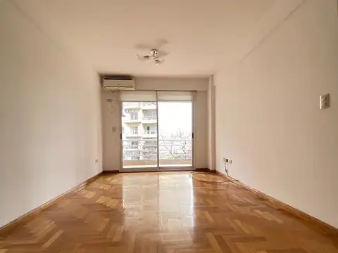 Departamento en Alquiler en Flores, $ 800.000