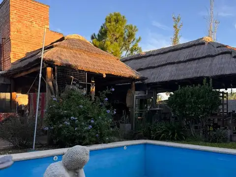 Casa en Andino con pileta y quincho