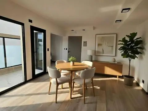 Manuela Pedraza 6000, Piso 4