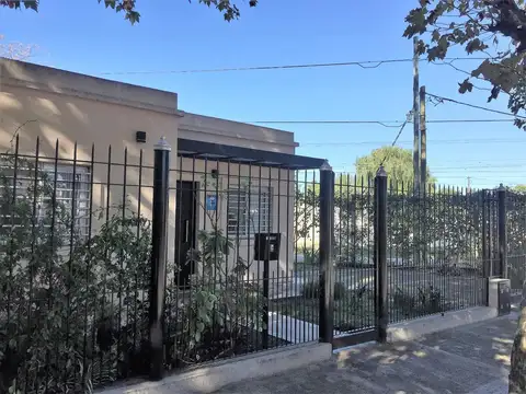 RAFAEL CALZADA 4 AMBIENTES  PH RECICLADO A NUEVO  