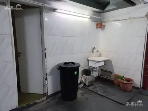 Venta Cochera cubierta con baulera -  Nuñez a 2 cuadras Av. Cabildo