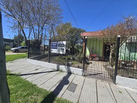 Calle 210 y Calle 258 al 700