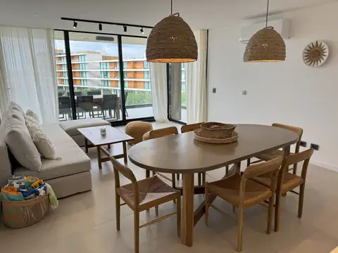 Departamento 4 ambientes con 3 baños