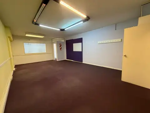 VENTA DE OFICINA EN SAN NICOLAS OPORTUNIDAD