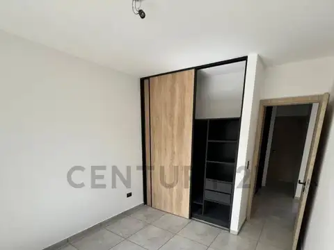 Venta Dúplex en Manantiales 2 | 2 Dormitorios, Patio y Cochera