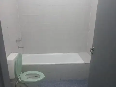 Depto Tipo Casa en Alquiler de 2 dormitorios