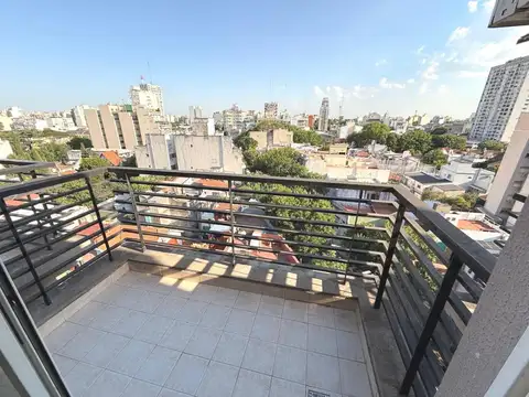 MONOAMBIENTE EN VENTA CON BALCON EN FLORESTA