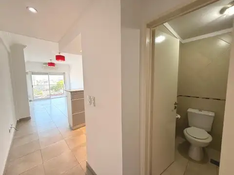 DEPARTAMENTO MONOAMBIENTE EN VENTA CON BALCON AL FRENTE EN FLORESTA