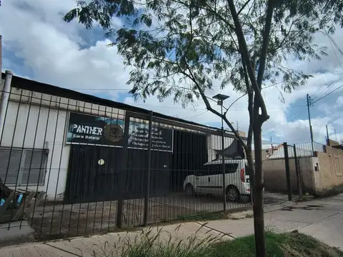 GALPON CON OFICINA