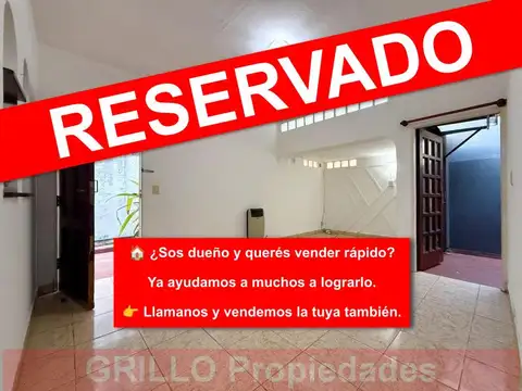 Almirante Brown 3840. Departamento 2 ambientes. PH sin expensas. Con patio. Apto crédito.