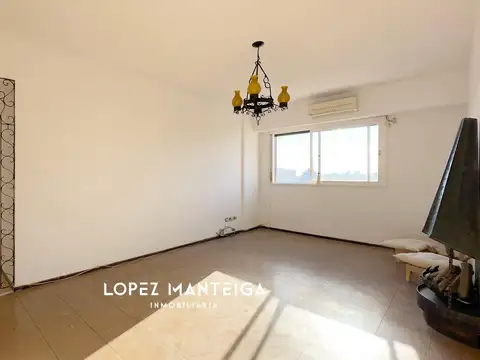 Ladines 2500, Piso 6