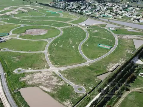 Terreno en Venta 30  mts Fondo