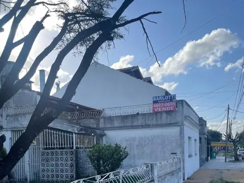 casa 3 ambientes cochera jardin