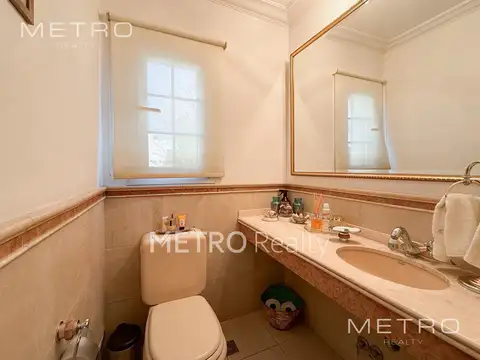 Casa en Alquiler de 4 dormitorios