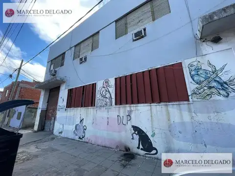 Galpón - Depósito  de 3600 m2. en Avelladeda - VENTA - ALQUILER