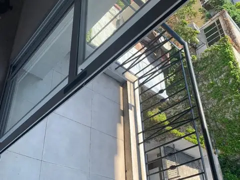 Excelente Monoambiente divisible