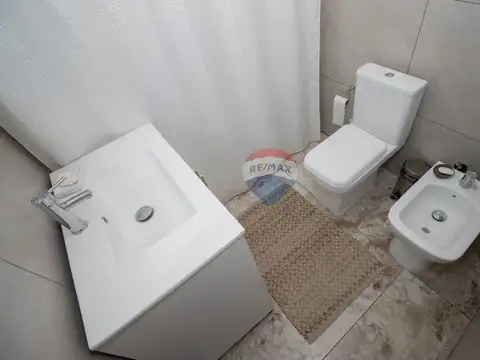 SE VENDE CASA DE 3 DORMITORIOS EN CANELONES CIUDAD