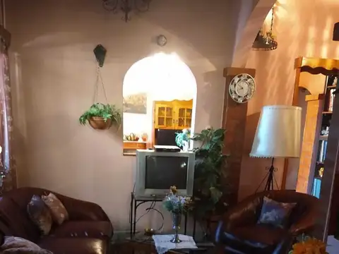 Casa con 3 locales en venta Pablo Podestá