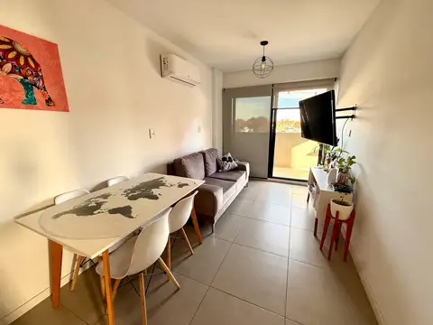 VENTA Departamento 1 dormitorio, balcón al frente, con amenities, Echesortu, Rosario, Santa Fe.