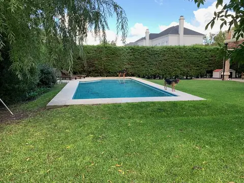 Casa en Venta en La Caballeriza, USD 398.000