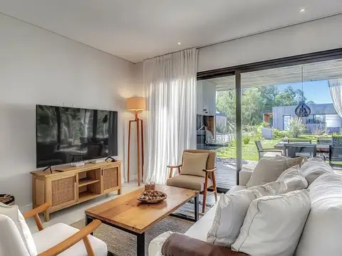 Casa en Alquiler en San Rafael, USD 3.700