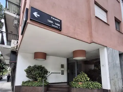 Departamento en Venta en Parque Chacabuco, USD 128.000