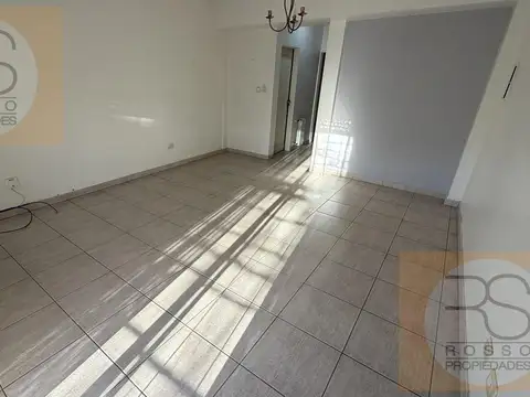 Depto Tipo Casa 4 ambientes con 2 baños