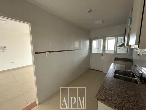 Departamento en Alquiler con 1 cocheras