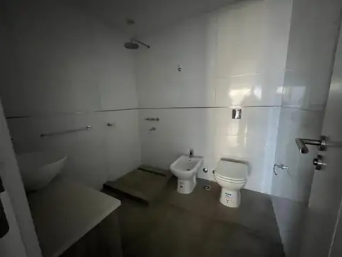 Aristóbulo Del Valle 3300, Piso 3°