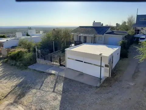 SE VENDE CASA ALTOS DEL PORTEZUELO