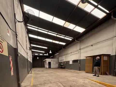 Galpón en alquiler en Boca