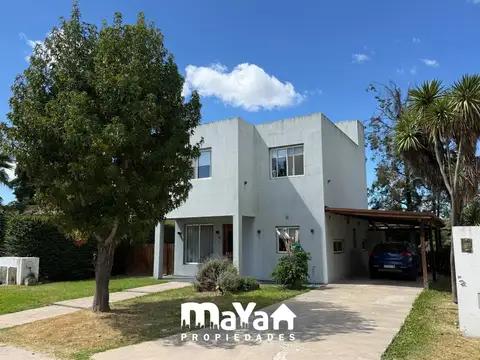 CASA EN VENTA - JARDINES DE ESCOBAR