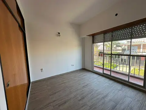 VENTA VILLA LUZURIAGA 4 AMBIENTES PH DUPLEX APTO CREDITO BANCARIO 
