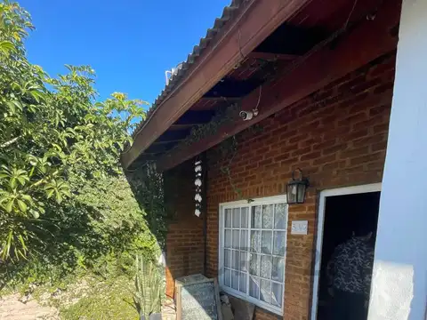 VENTA CASA 4 AMB CON KIOSCO CLAYPOLE