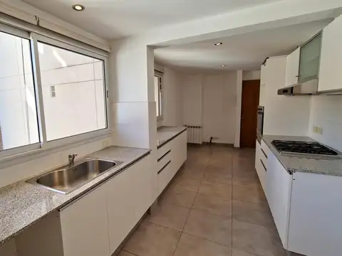 Departamento 4 ambientes con 2 baños