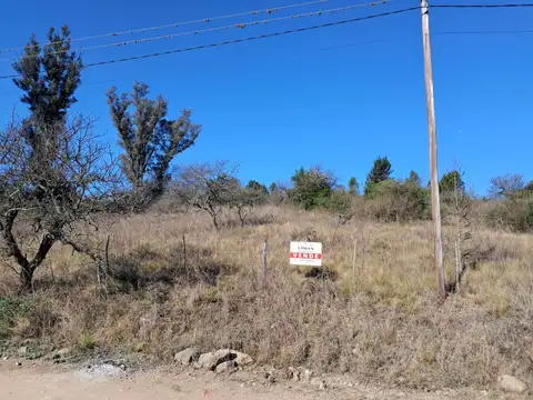 2 Terrenos de 900m2 c/u - excelente vista a las sierras