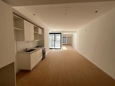 Avenida Álvarez Thomas 900, Piso PB