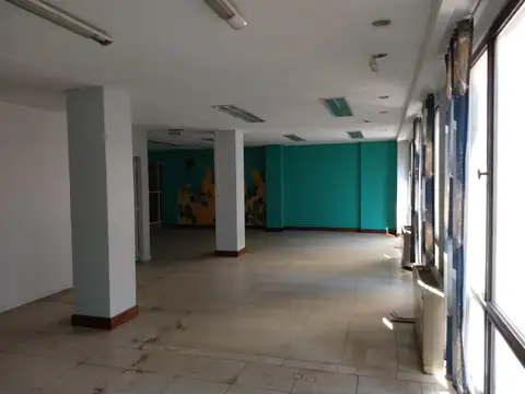Oficina en  Alquiler 120m2 precio con expensas incluidas