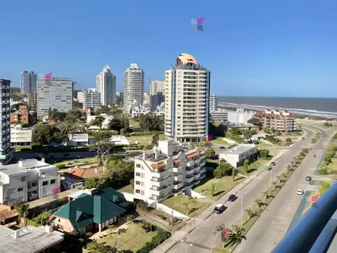 Depto 3 dormitorios con vista al mar, amenities y cochera - Playa Brava, Punta del Este