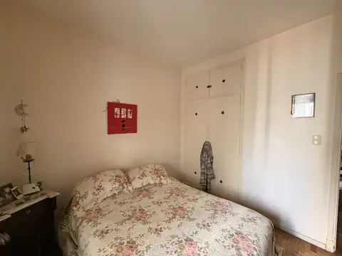 Amplio 2 ambientes a la calle - Centro